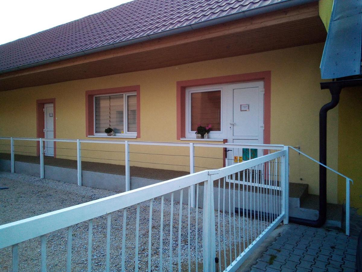 Ubytovanie Na Dedine Chocholna-Velcice Экстерьер фото